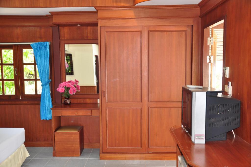 Chaloklum Bay Resort Room photo